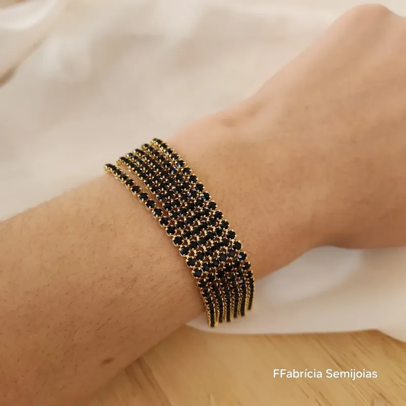 PULSEIRA SEIS FIOS CRAVEJANDOS EM ZIRCÎNIAS NEGRAS