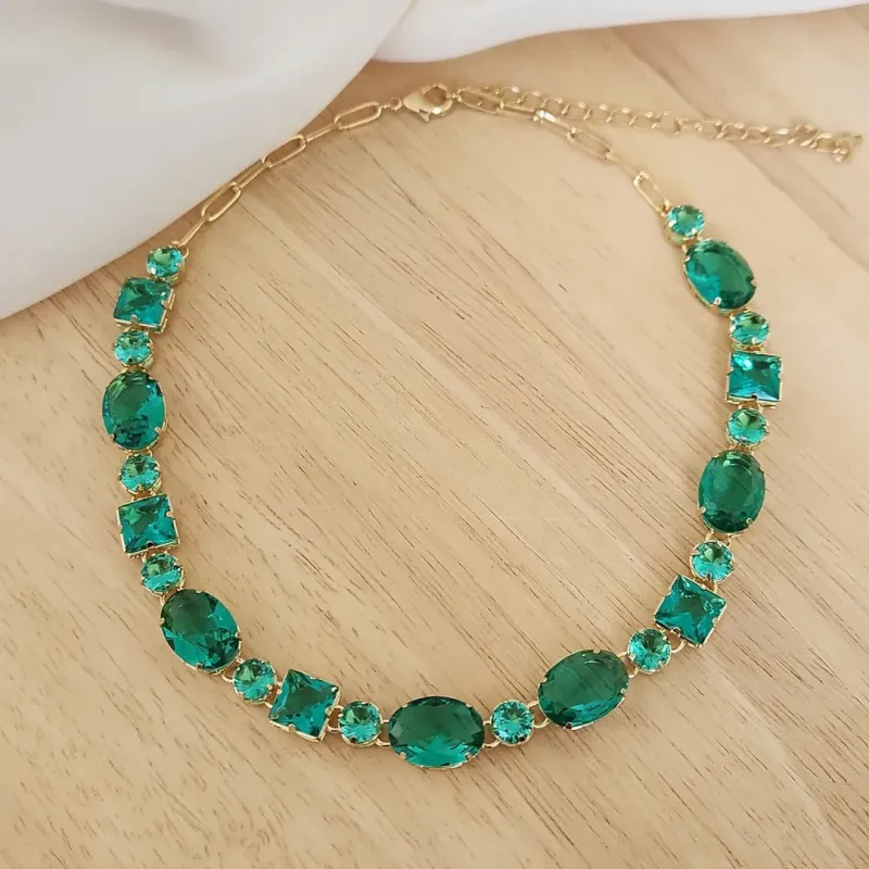 COLAR CHOKER LUXO PEDRAS FORMAS VERDE ESMERALDA