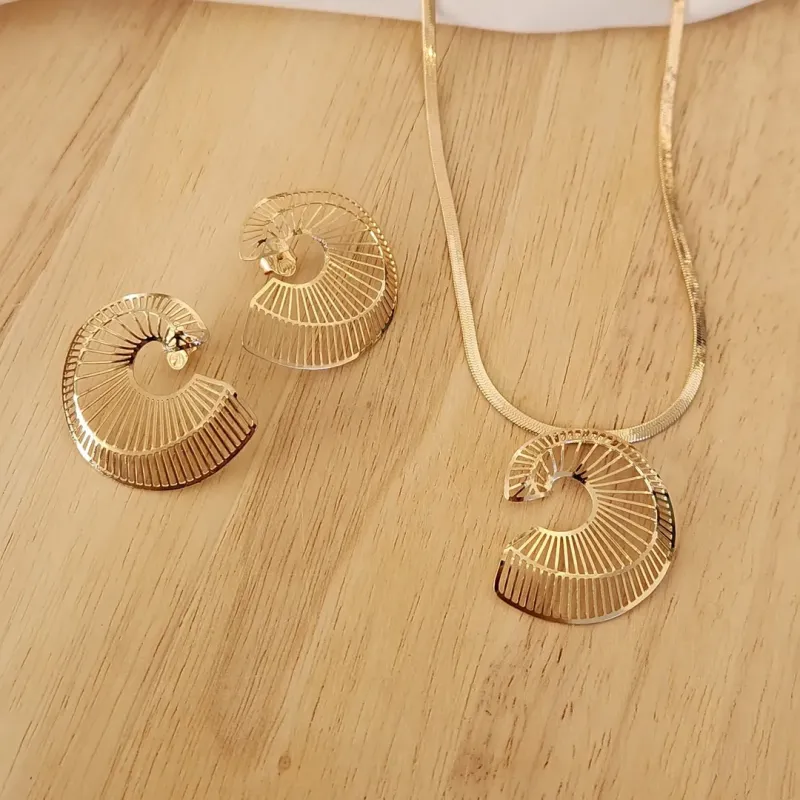 CONJUNTO COLAR E BRINCOS ORGÂNIC FORMATO CÍRCULO