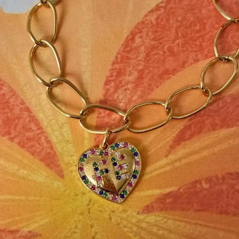 PULSEIRA DOURADA PINGENTE FÉ MULTICOLORIDO
