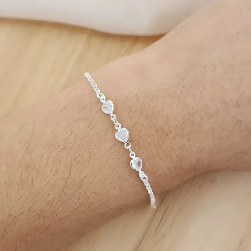 PULSEIRA INFANTIL ELO PORTUGUÊS COM CORAÇÃO 15CM