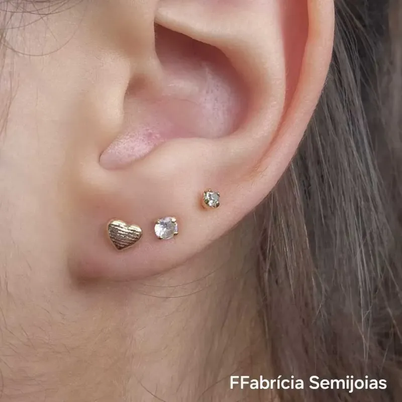 BRINCO DOURADO CORAÇÃO TRABALHADO TARAXA BABY
