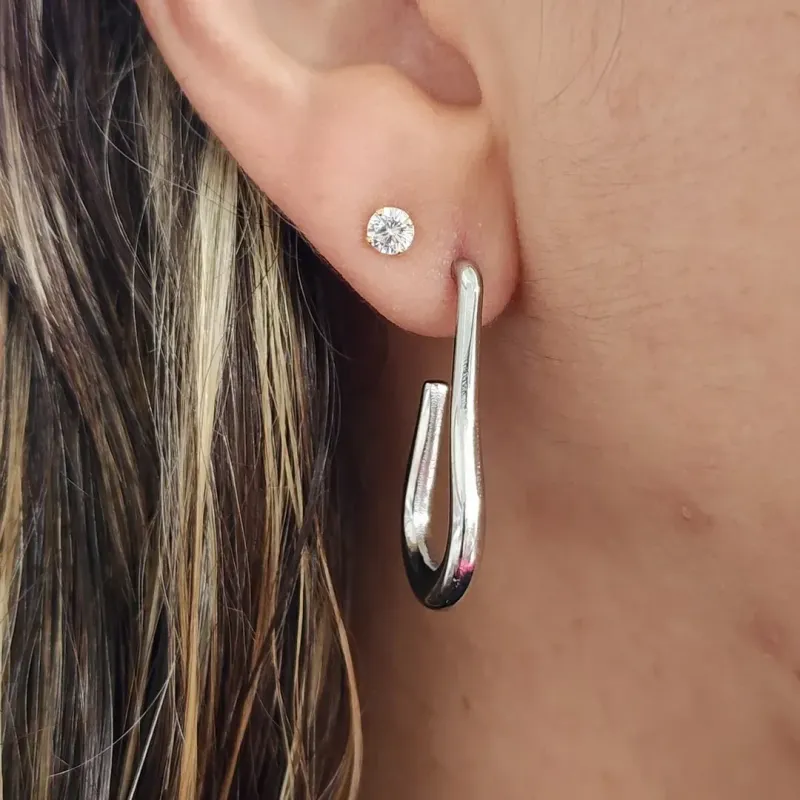 BRINCO ARGOLA GOTA ORGÂNCA AÇO