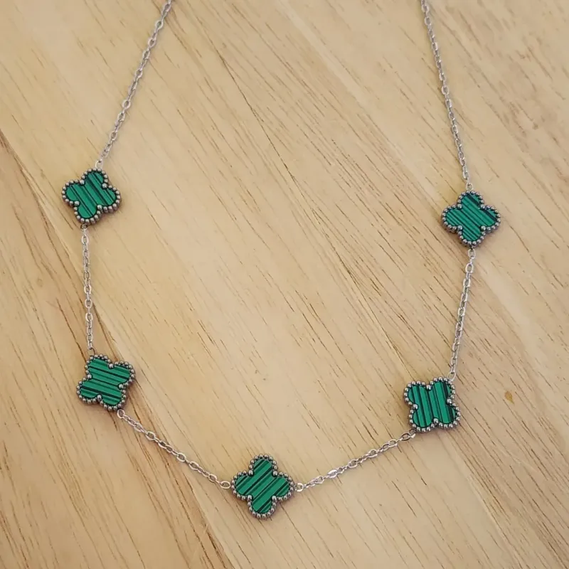 COLAR AÇO CINCO TREVOS VERDES G