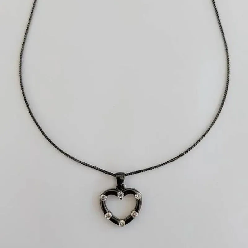 COLAR RÓDIO NEGRO PINGENTE CORAÇÃO COM ZIRCÔNIAS CRISTAL