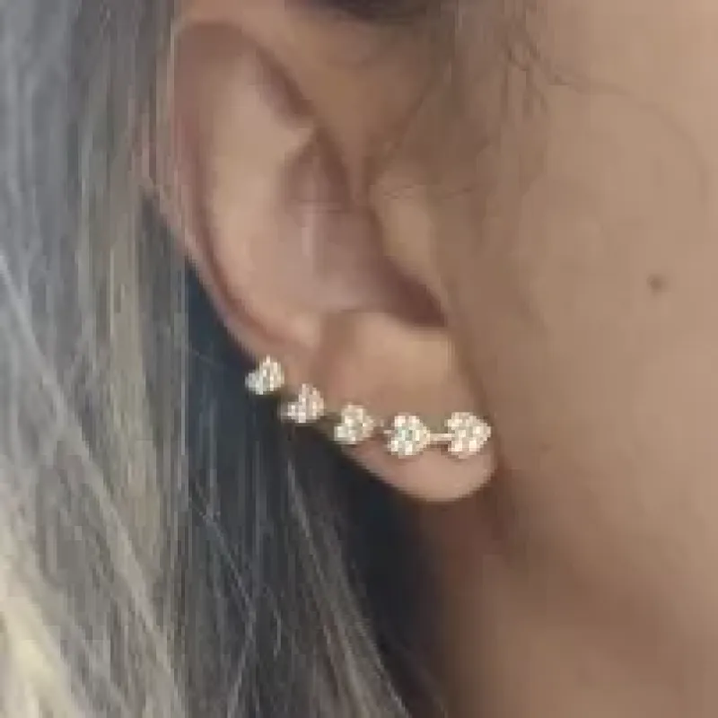 EAR CUFF DOURADO CORAÇÕES MICROZIRCÔNIAS CRISTAL
