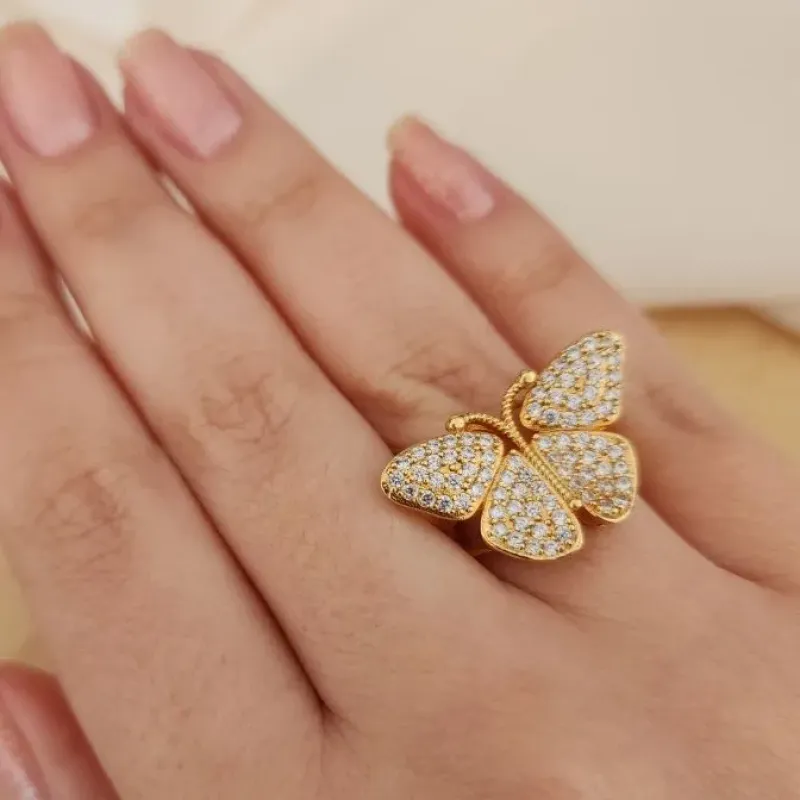 ANEL DOURADO BORBOLETA CRAVEJADA EM MICROZIRCÔNIAS CRISTAL