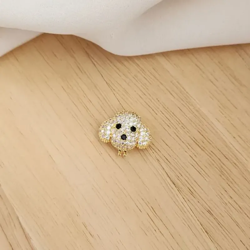 PINGENTE CHARM DOURADO ROSTO URSO CRAVEJADO EM ZIRCÔNIAS