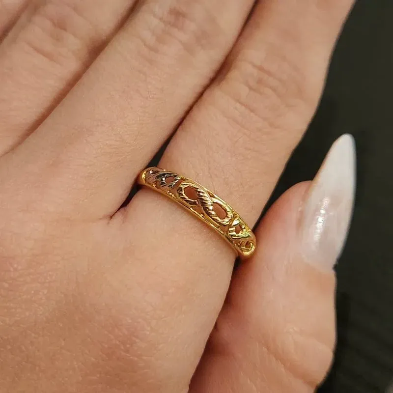 ANEL INFINITO E CORAÇÃO BANHO TONS AMARELO E PRATA