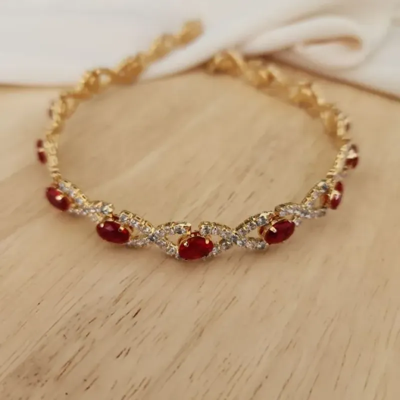 COLAR CHOKER LUXO PEDRAS PRETAS VERMELHAS