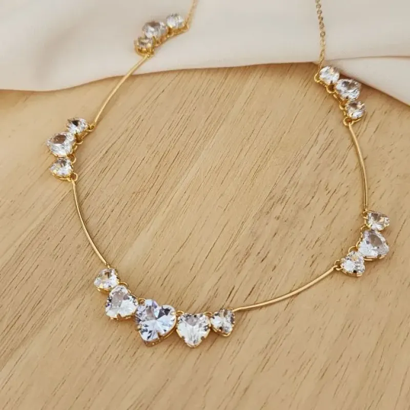 COLAR LUXO PEDRAS CORAÇÕES CRISTAL