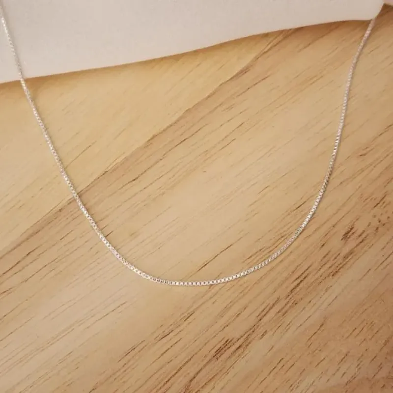 COLAR VENEZIANA 75CM BANHO DE PRATA