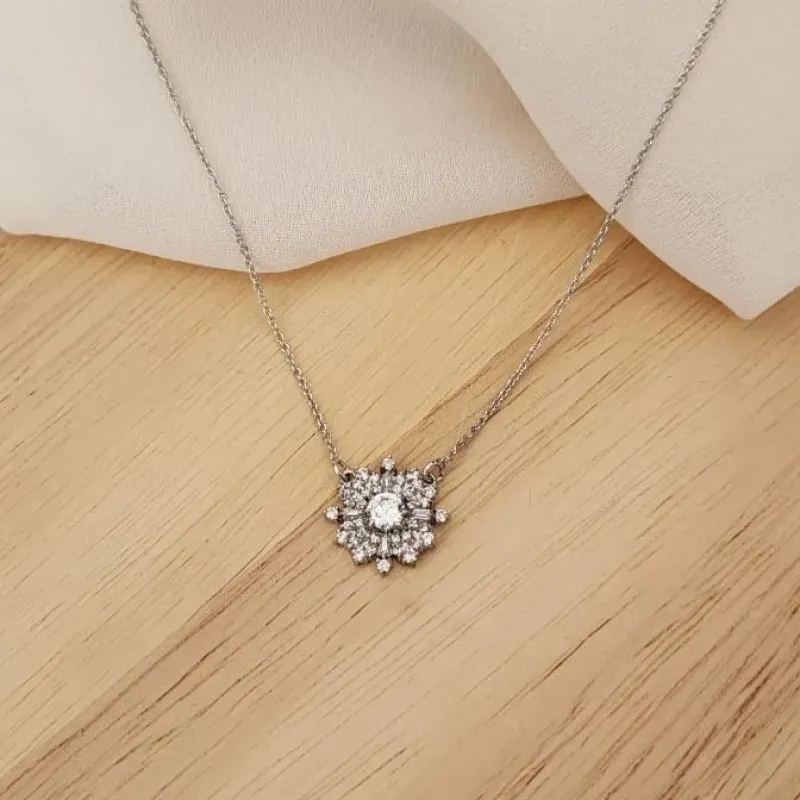 COLAR REDONDO COM PONTAS RÓDIO BRANCO - ZIRCÔNIA CRISTAL