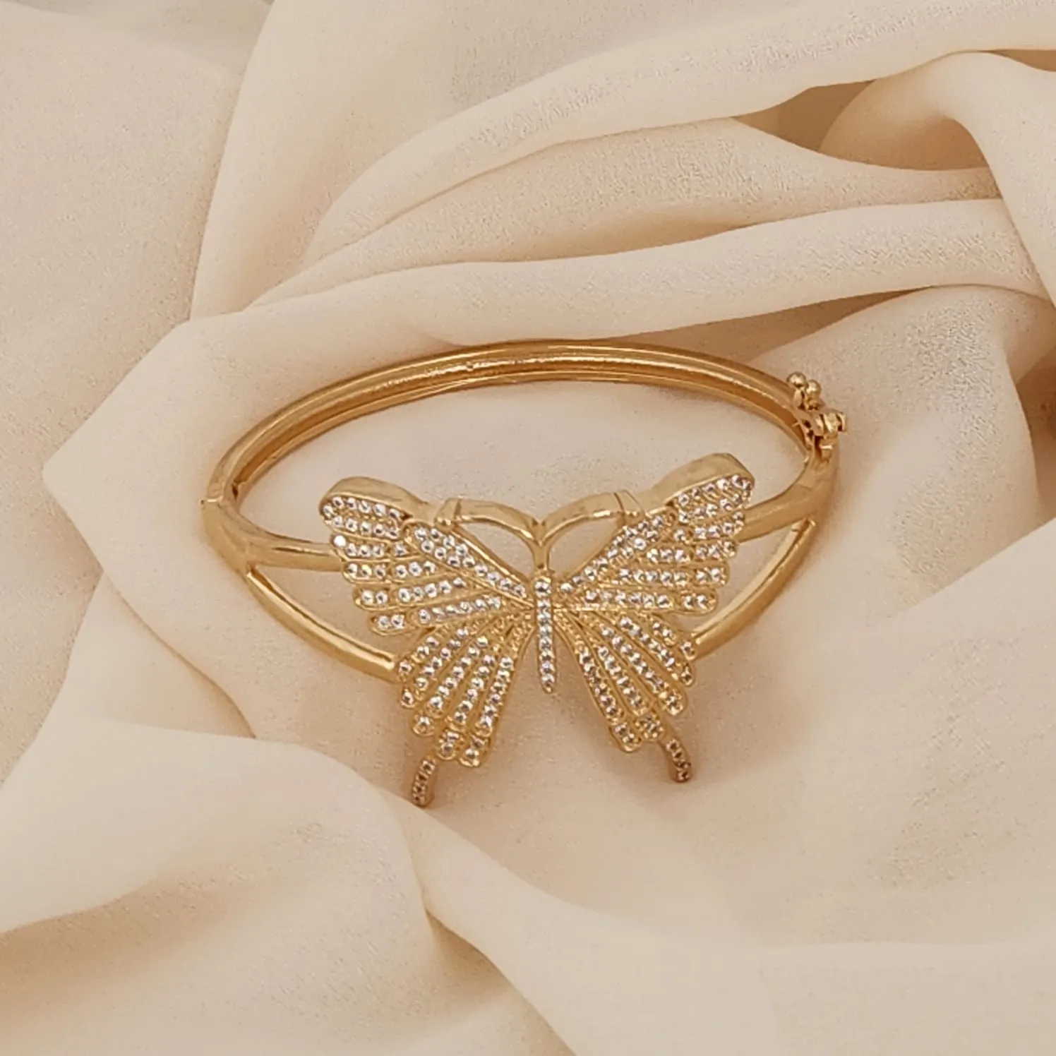 BRACELETE DOURADO BORBOLETA