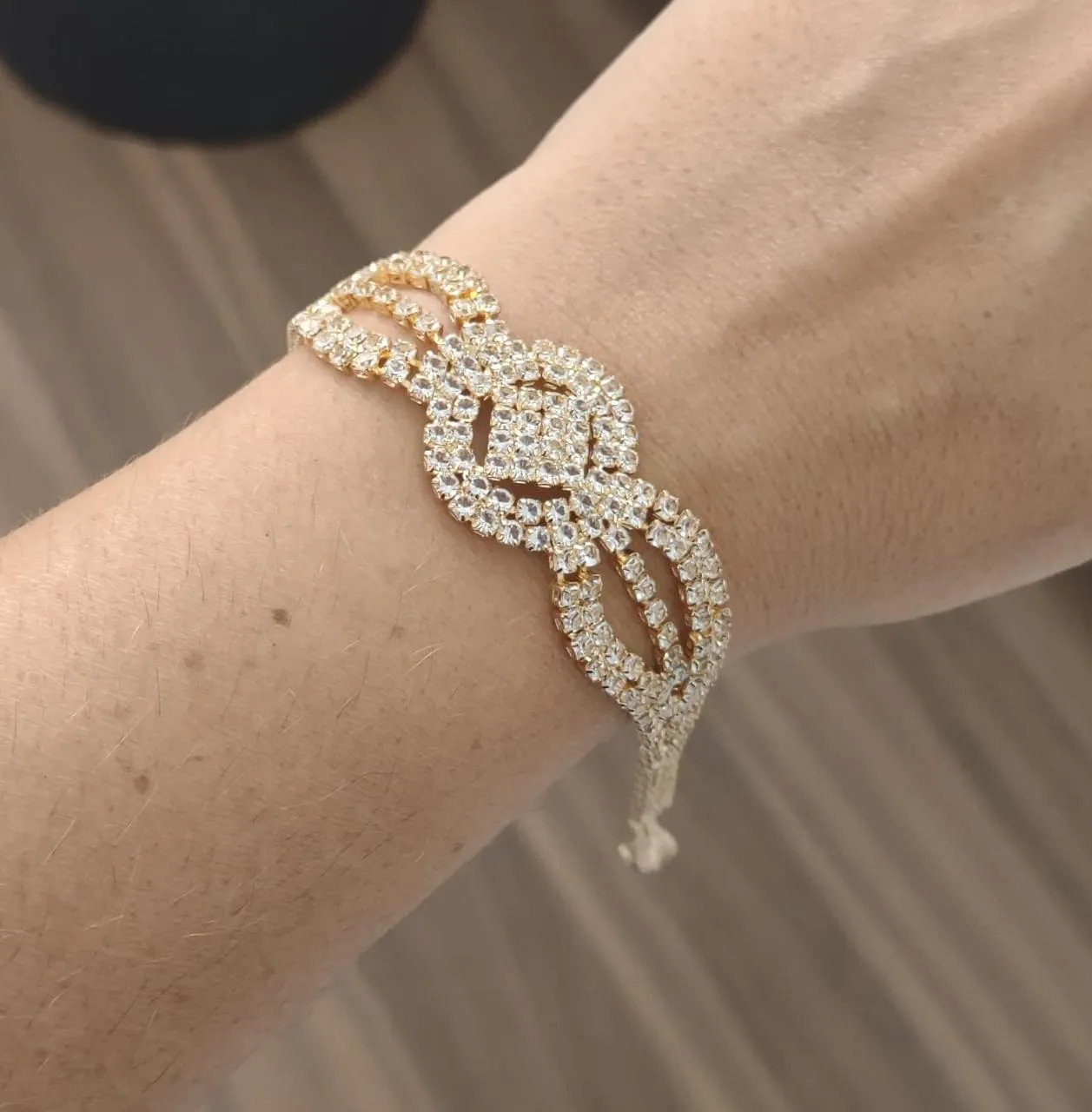 PULSEIRA DOURADA CRAVEJADA ZIRCÔNIAS CRISTAL