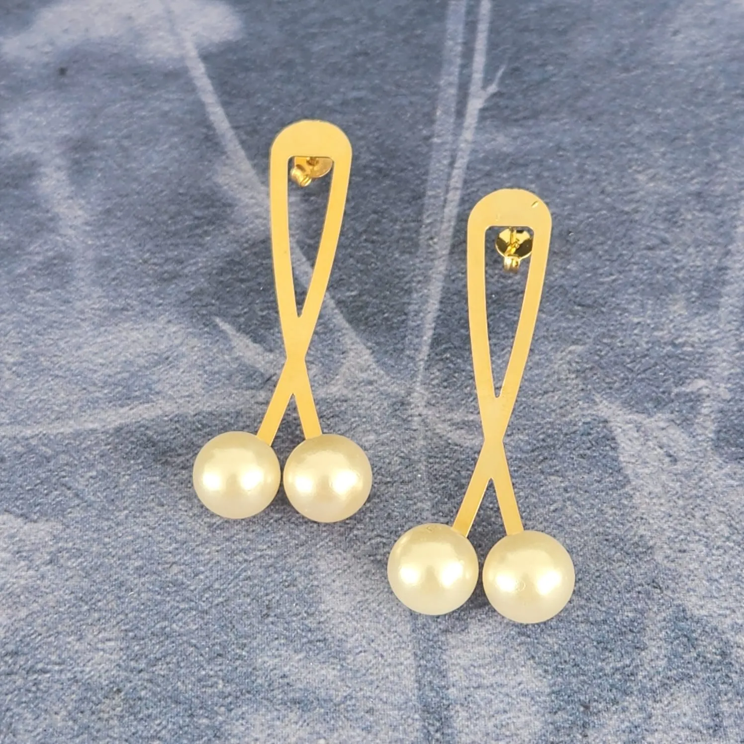 BRINCO DOURADO PÉROLAS