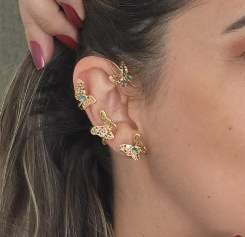 BRINCO EAR PIERCING QUATRO BORBOLETAS MICROZIRCÔNIAS E NAVETES COLORIDAS VASADAS ESQUERDA