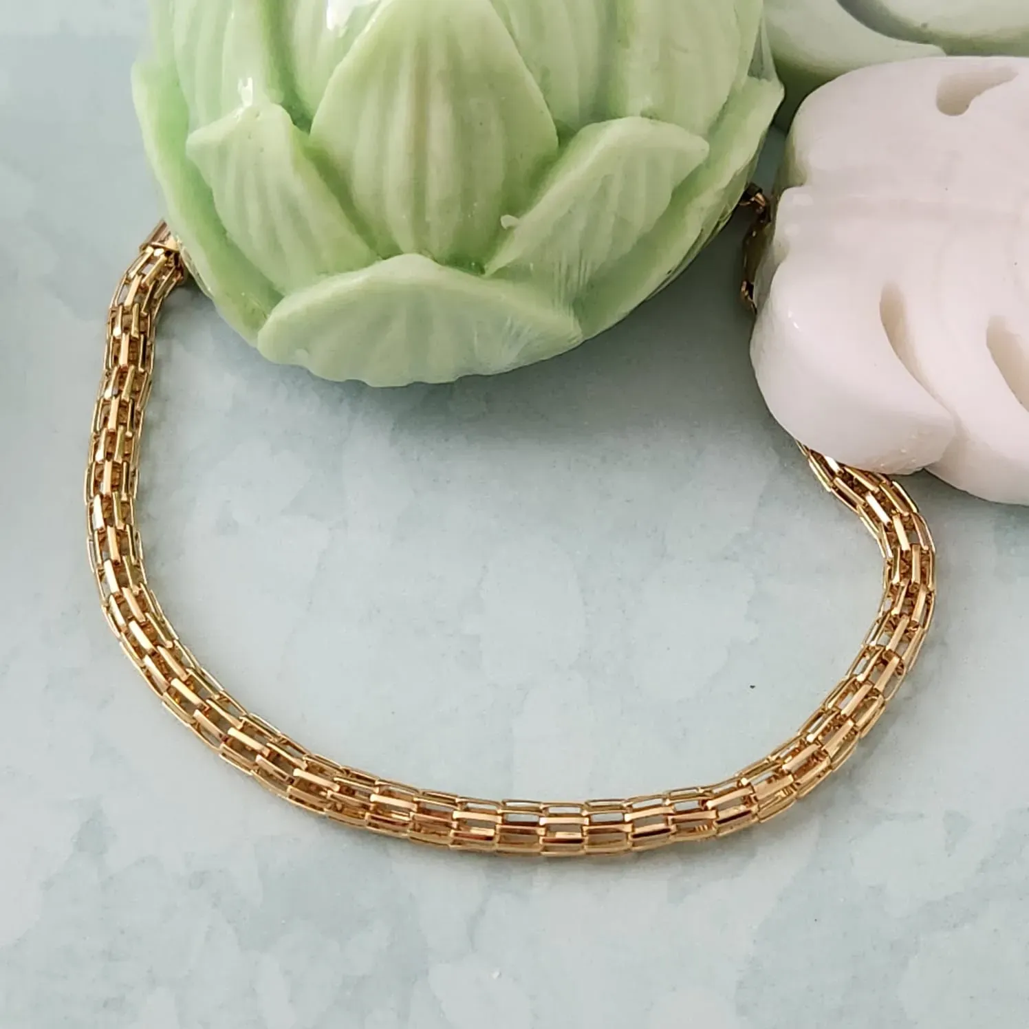 PULSEIRA DOURADA TRABALHADA