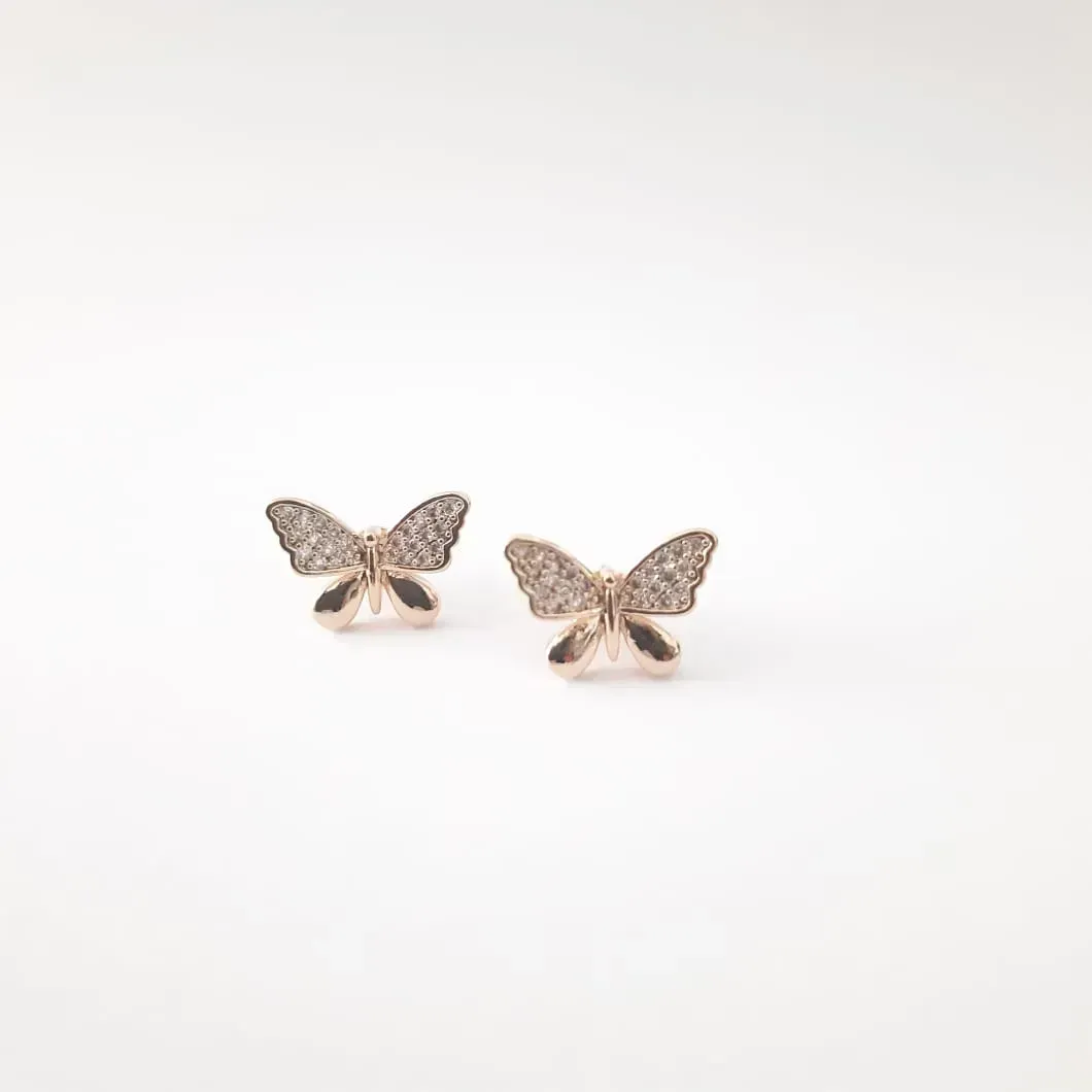 BRINCO DOURADO BORBOLETA CRAVEJADO EM MICROZIRCÔNIAS
