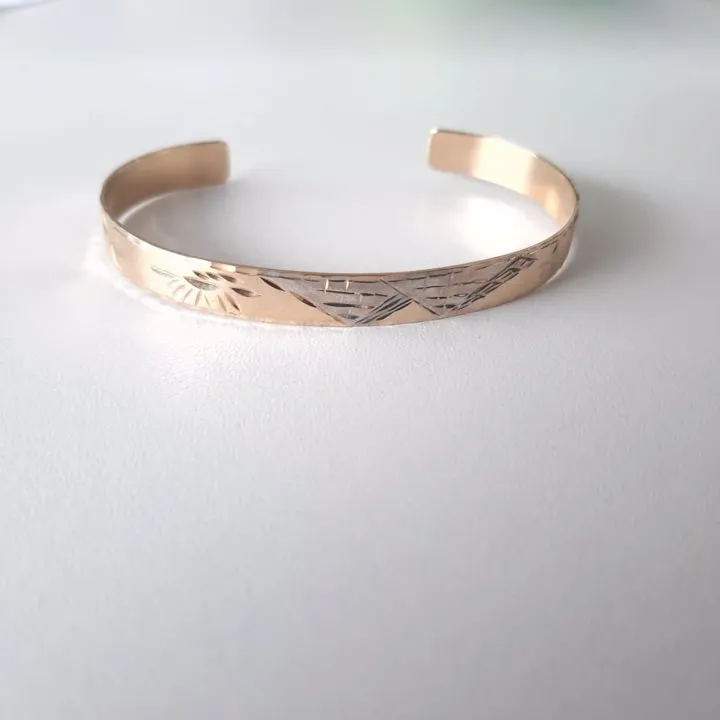 BRACELETE DOURADO DESENHOS