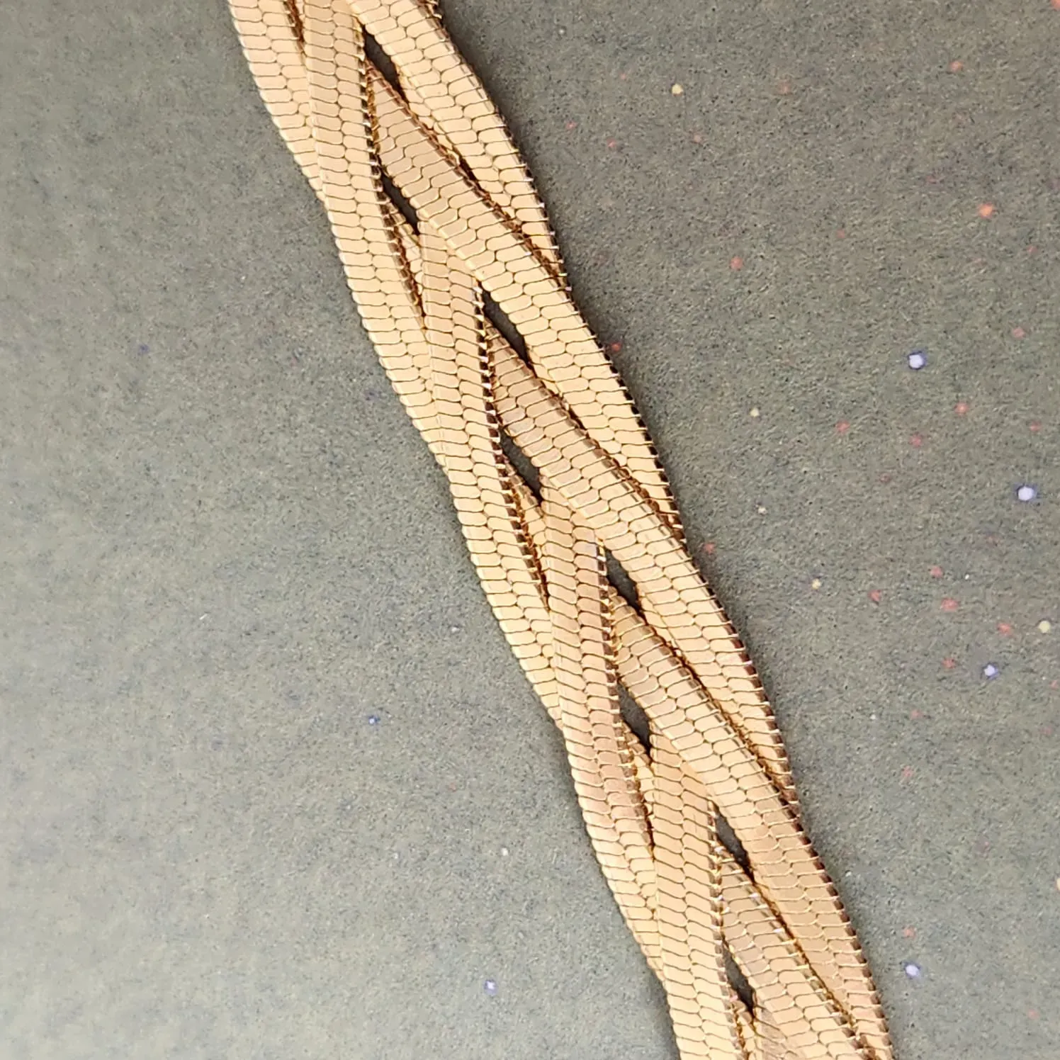 PULSEIRA DOURADA FITA TRANÇADA