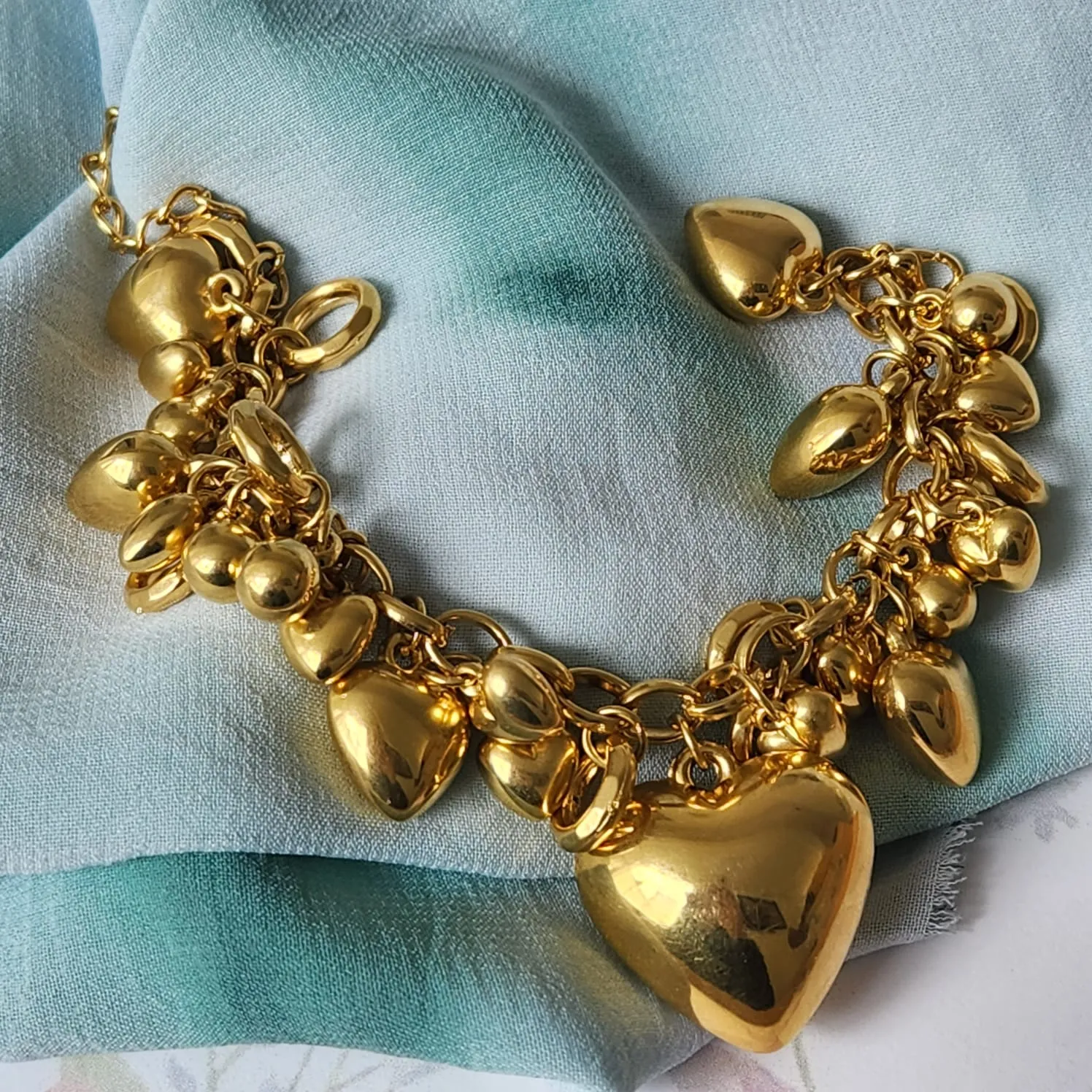 PULSEIRA DOURADA CORAÇÃO