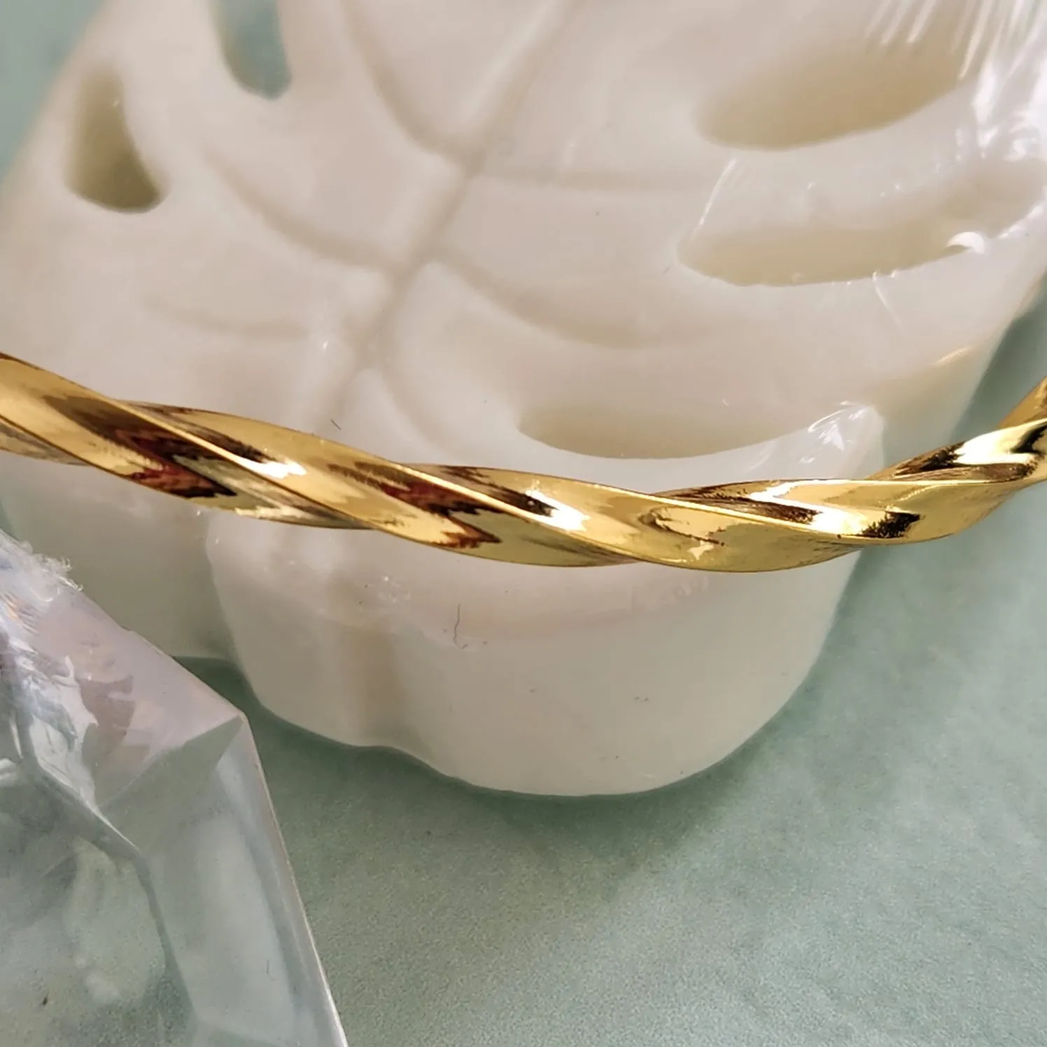 BRACELETE DOURADO TUDO TRANÇADO