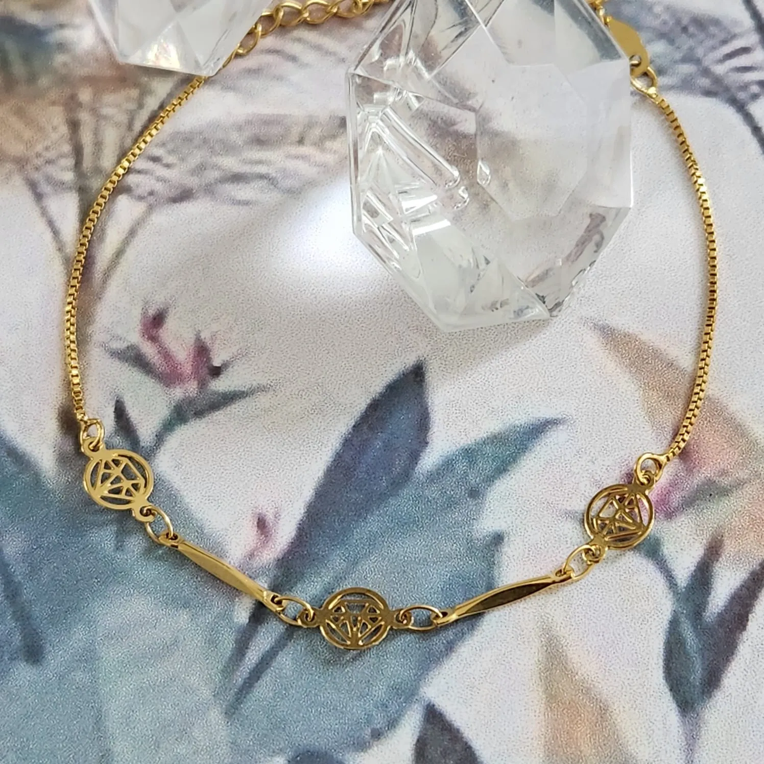 PULSEIRA DOURADA DIAMANTES 18CM