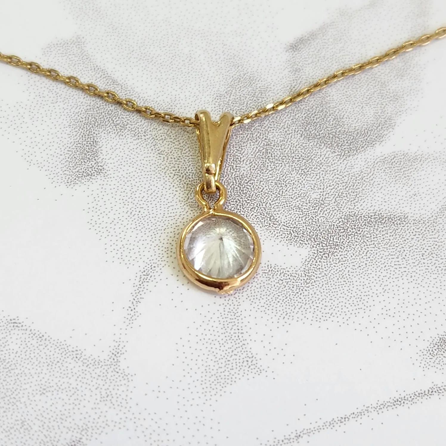 COLAR DOURADO MINI ELOS PONTO DE LUZ