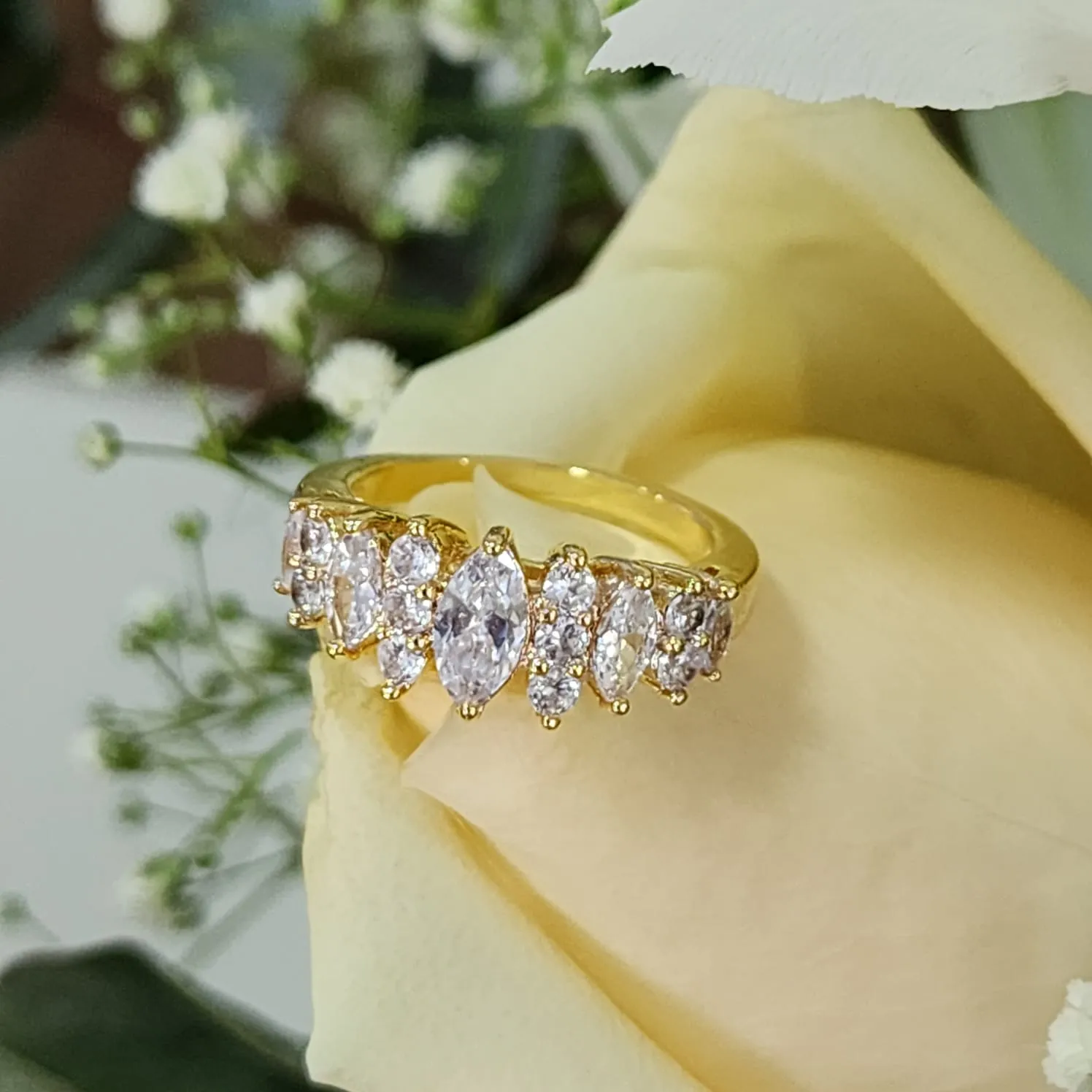 ANEL DOURADO ZIRCÔNIA CRISTAL