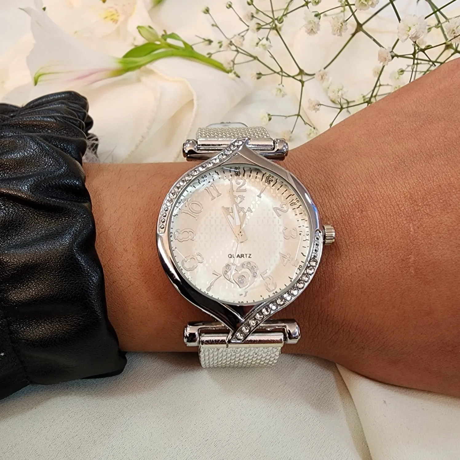 RELÓGIO PRATA PULSEIRA ANTIALÉRGICA