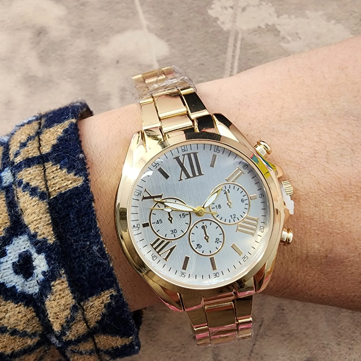 RELÓGIO DOURADO PULSEIRA METAL