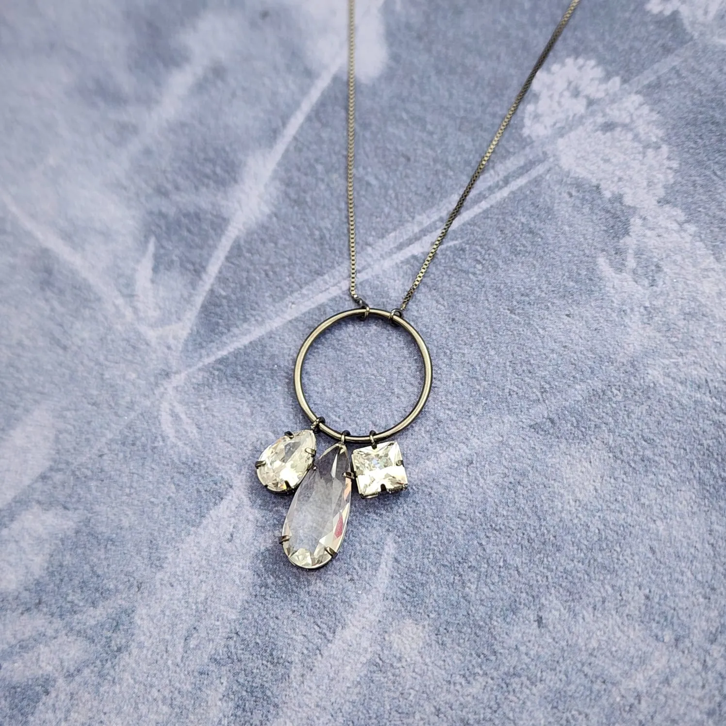 COLAR PEDRAS CRISTAL