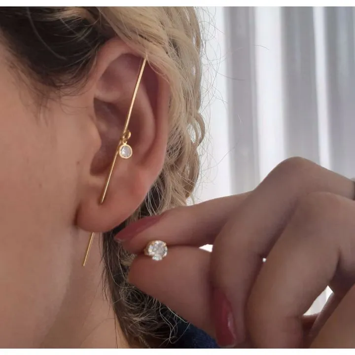 BRINCO DOURADO TRANSVERSAL PIERCING FAKE PONTO DE LUZ ZIRCÔNIA CRISTAL