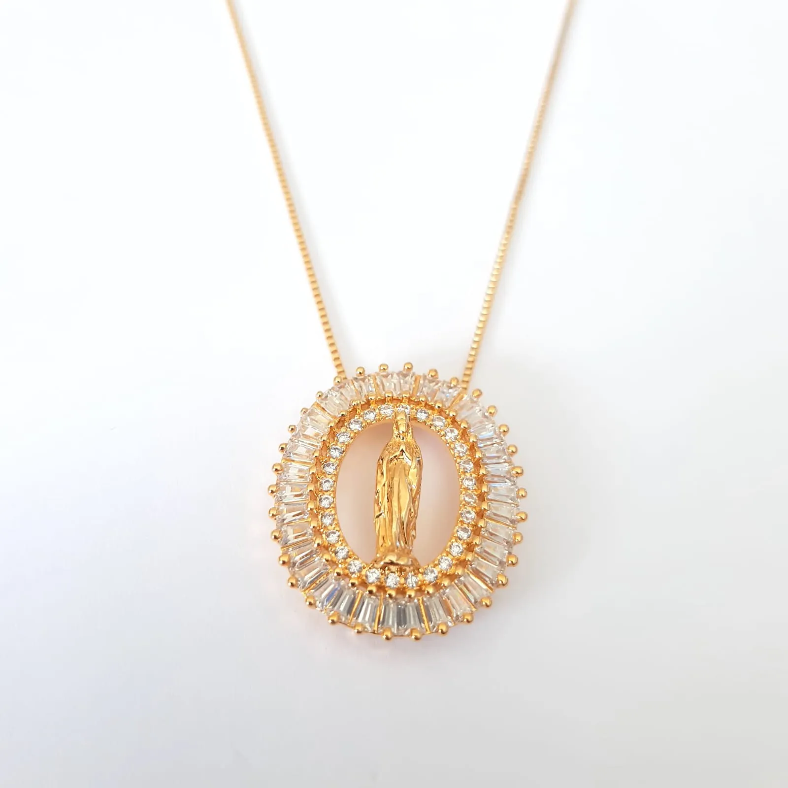 COLAR VENEZIANA MEDALHA NOSSA SENHORA DO SILÊNCIO CRAVEJADA EM MICROZIRCÔNIAS E NAVETES 40 +5 CM