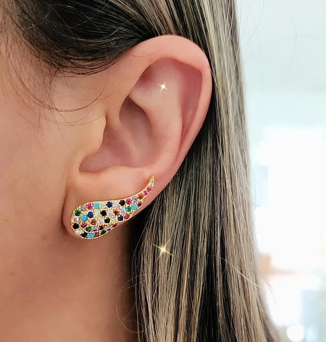 BRINCO DOURADO EAR CUFF ZIRCÔNIAS COLORIDAS