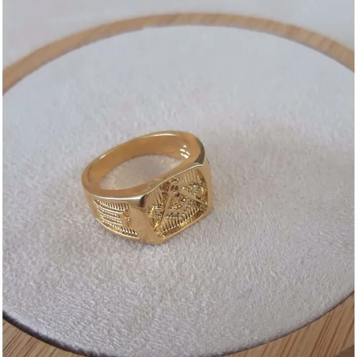 ANEL DOURADO MASCULINA SÍMBOLO MAÇONARIA