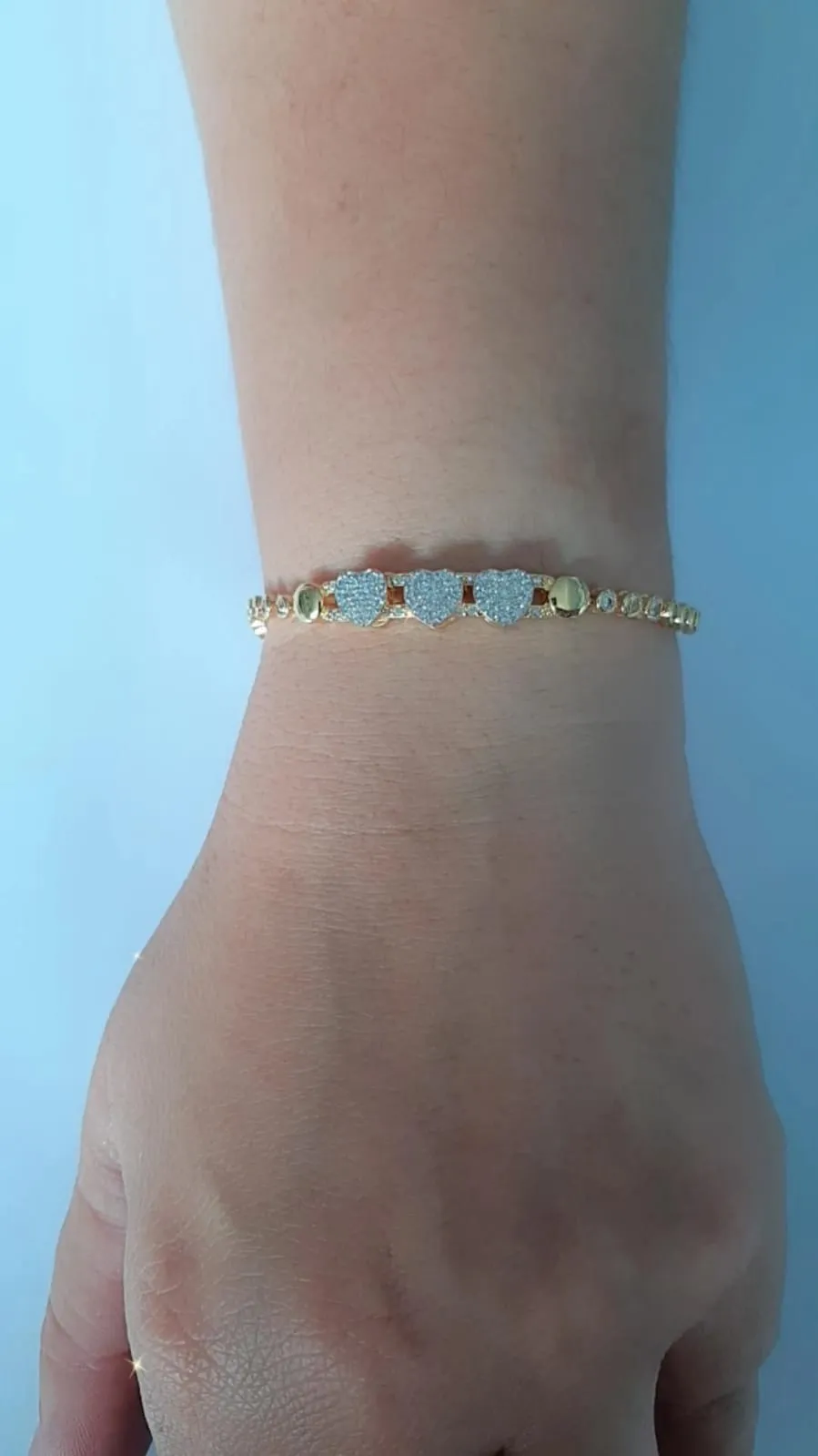 PULSEIRA DOURADA SHAMBALA CORAÇÕES CRAVEJADOS MICROZIRCÔNIAS CRISTAL