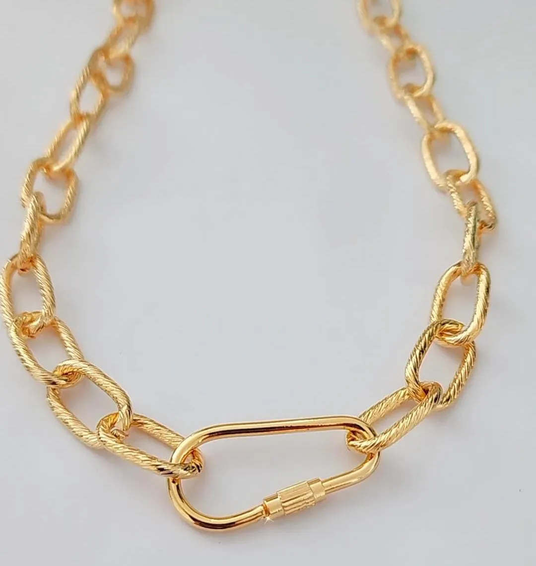 COLAR DOURADO FOSCO ELOS FECHO MOSQUETÃO LONGO