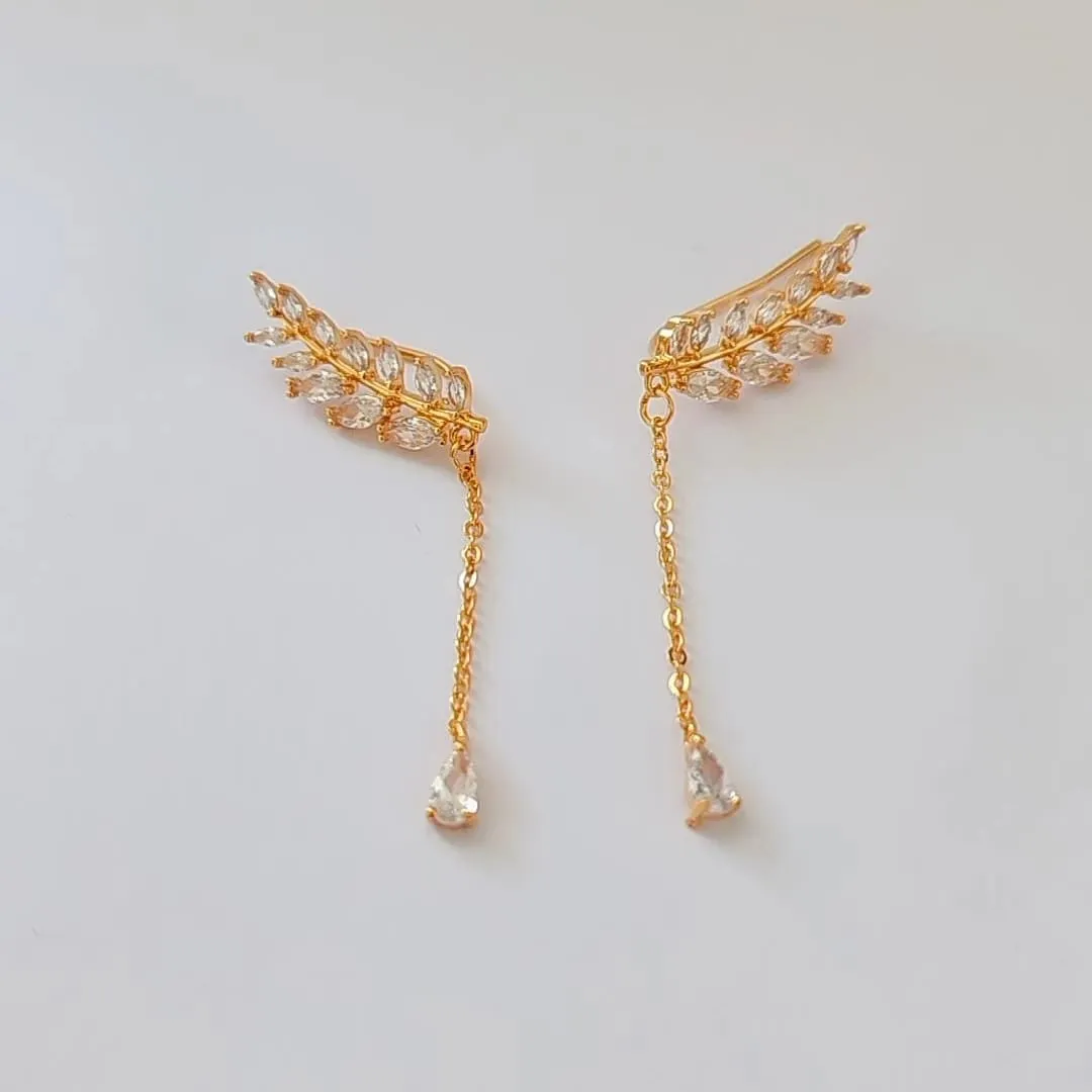 BRINCO EAR CUFF ASA COM FRANJA GOTA