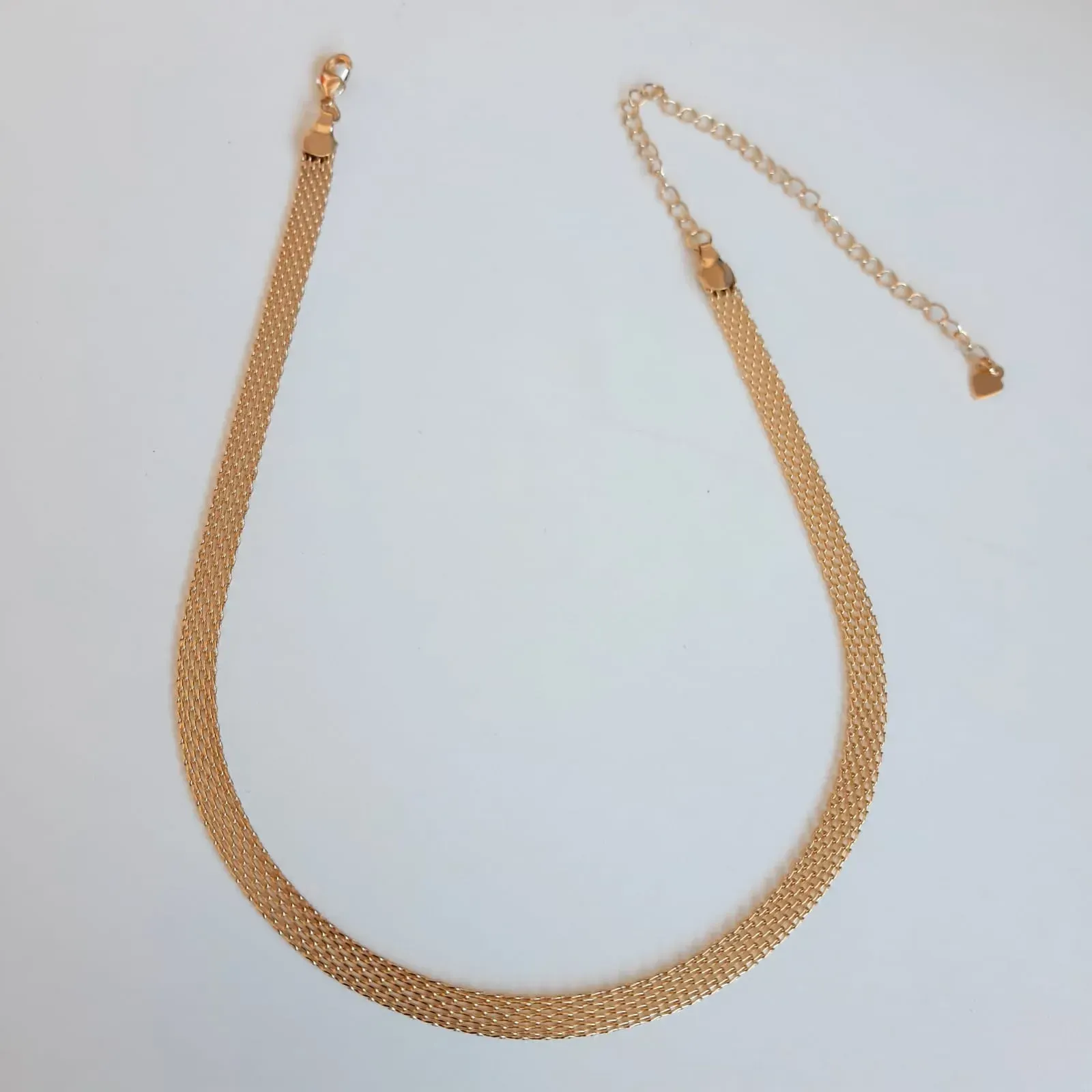 COLAR CHOKER DOURADO MALHA DETALHES ACHATADA