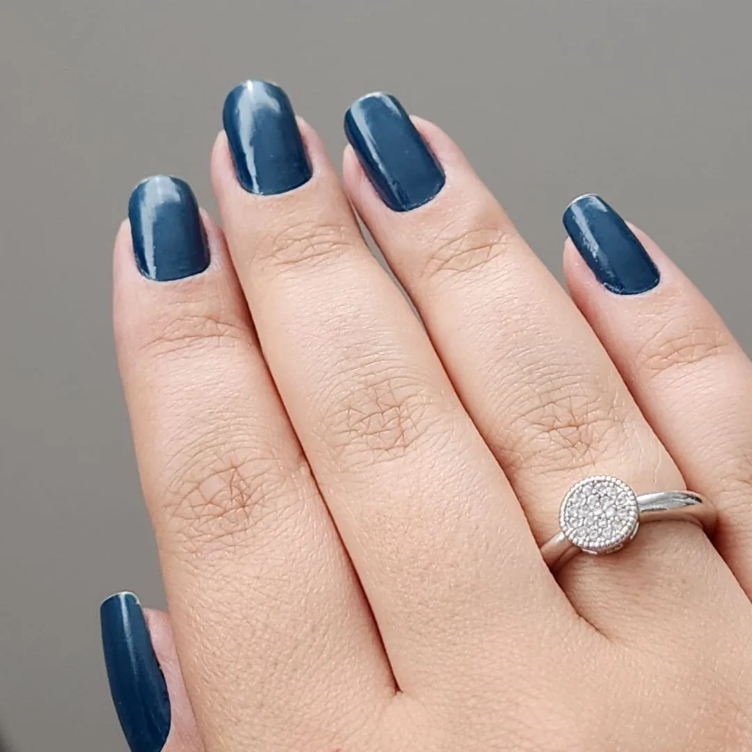 ANEL RÓDIO BRANCO SOLITÁRIO CRAVEJADO MICROZIRCÔNIAS CRISTAL
