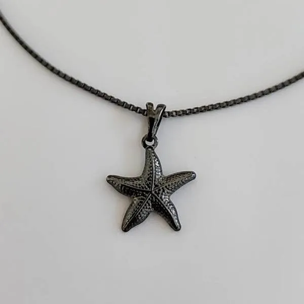 COLAR RÓDIO NEGRO PINGENTE ESTRELA DO MAR