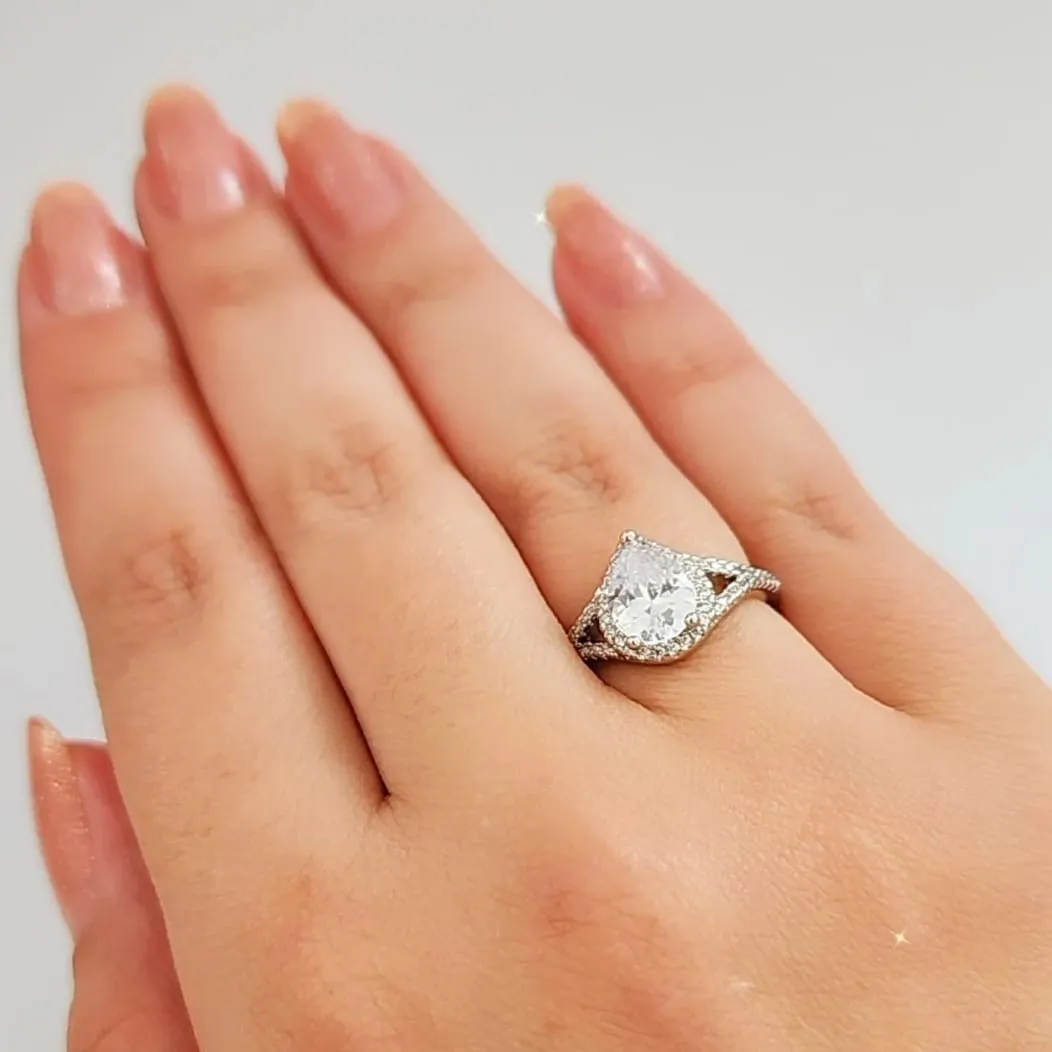 ANEL RÓDIO BRANCO PEDRA GOTA CRISTAL CRAVEJADO MICROZIRCÔNIAS CRISTAL