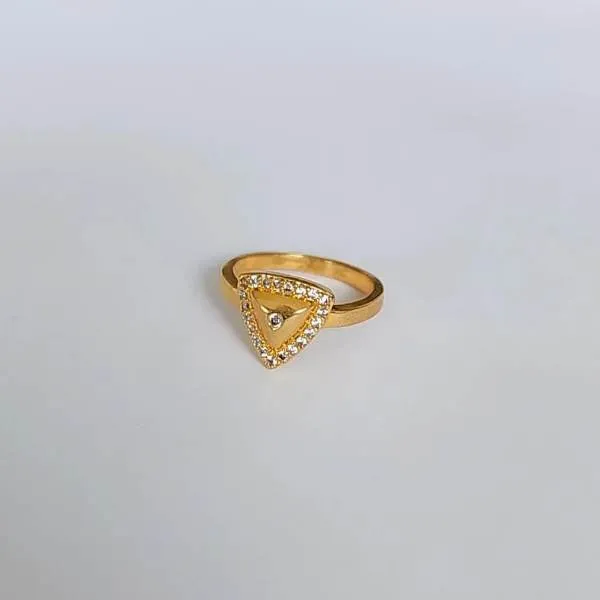 ANEL DOURADO INFANTIL/FALANGE TRIÂNGULO CRAVEJADO MICROZIRCÔNIAS CRISTAL