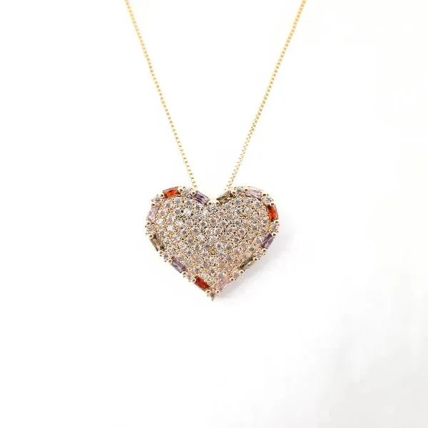COLAR DOURADO CORAÇÃO CRAVEJADO EM MICROZIRCÔNIAS CRISTAL E DETALHE ZIRCÔNIAS NAVETE MULTICOR