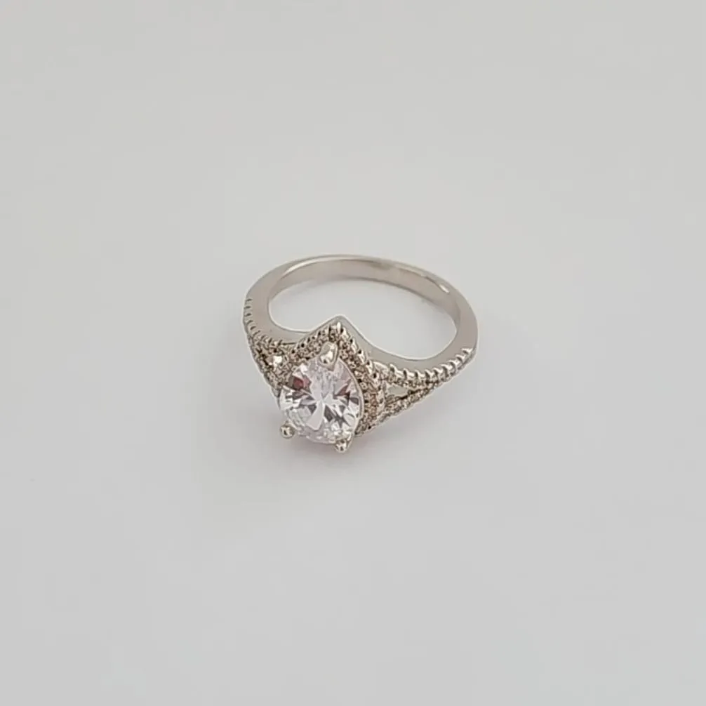 ANEL RÓDIO BRANCO PEDRA GOTA CRISTAL CRAVEJADO MICROZIRCÔNIAS CRISTAL