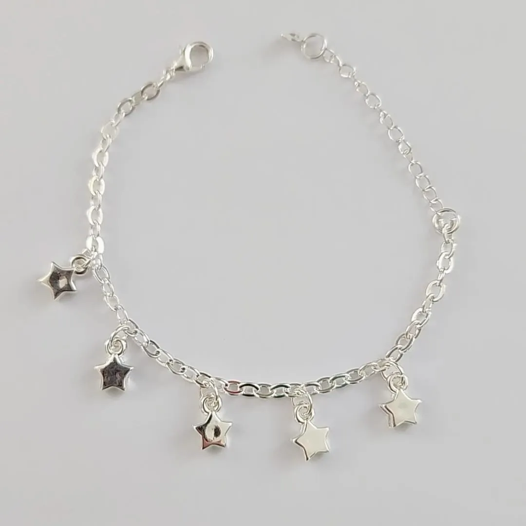 PULSEIRA INFANTIL PINGENTES ESTRELAS