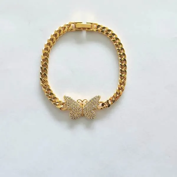 PULSEIRA DOURADA BORBOLETA CRAVEJADA EM MICROZIRCÔNIAS CRISTAL