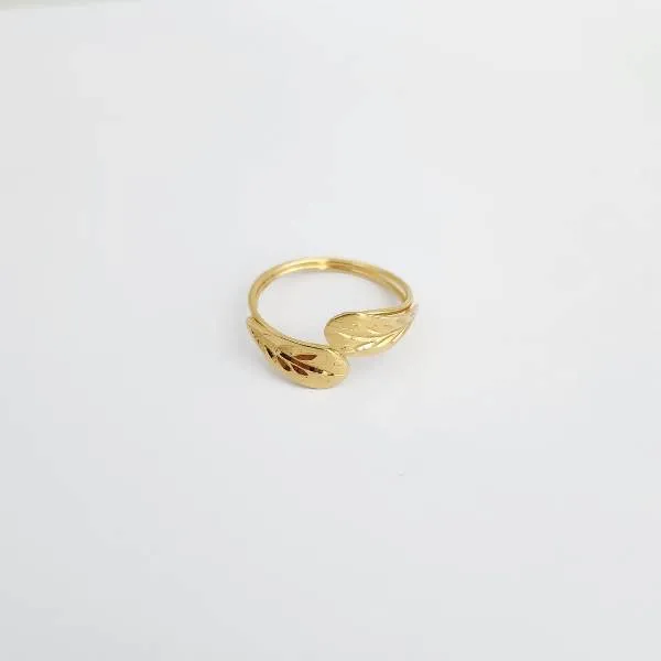 ANEL DOURADO DETALHES